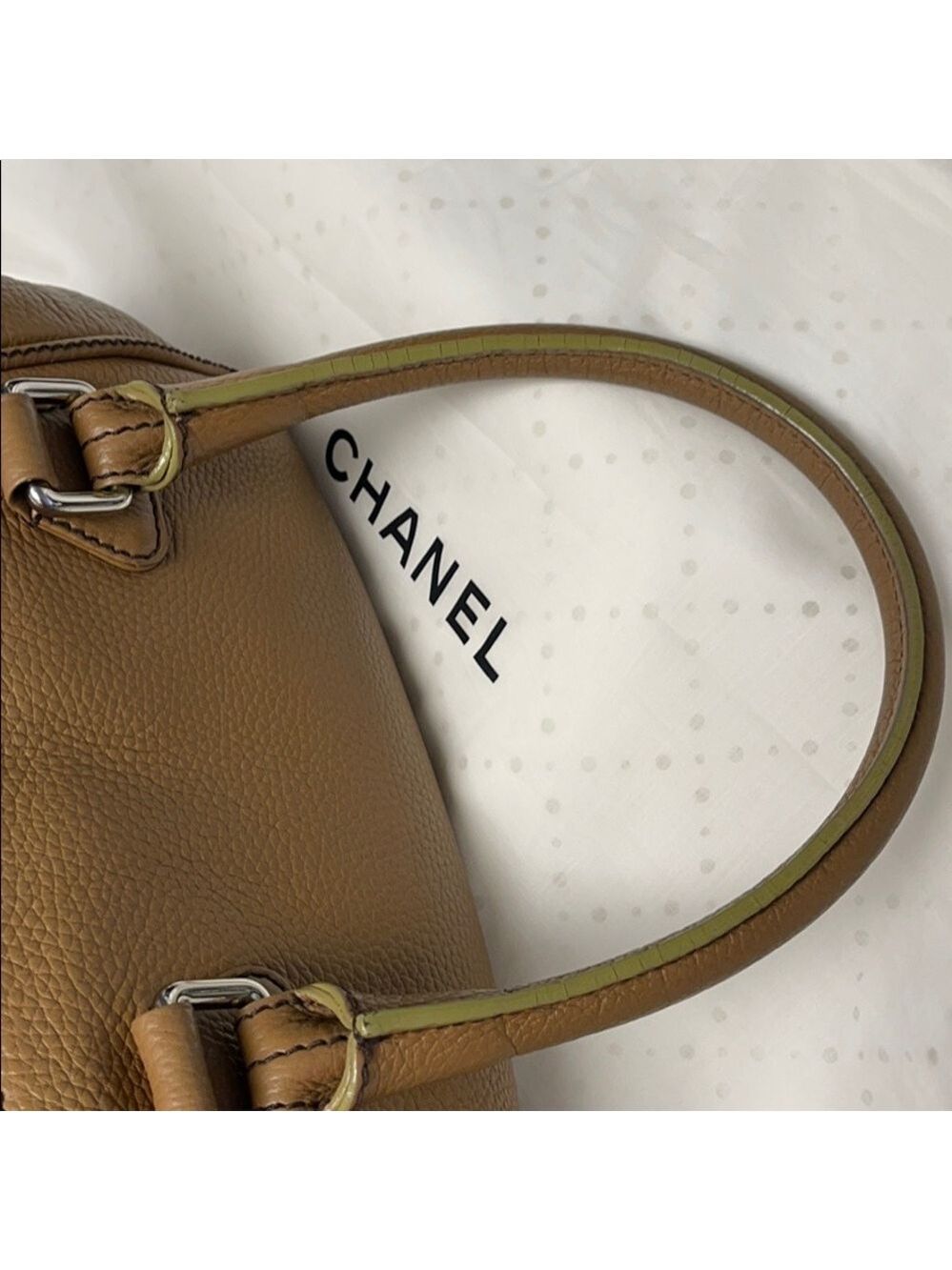 AUTHENTIC CHANEL LAX TASSEL BOWLER BAG TAWNY PEBBLED LEATHER SHOULDER BAG - Picture 12 of 16